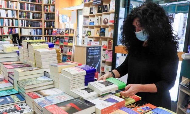 Héctor Escobar: “El libro es un artefacto necesario para ser libres”