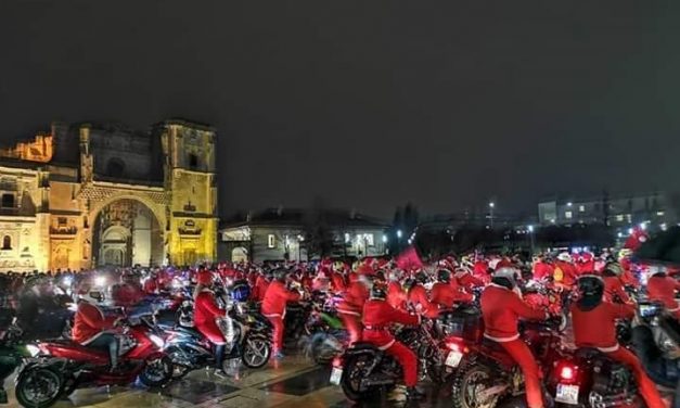 Los motores más solidarios vuelven a rugir en la V Papanoelada Motera