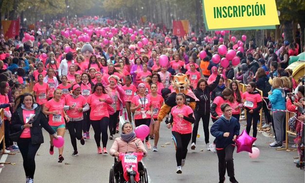 León calienta para la IX Carrera de la Mujer