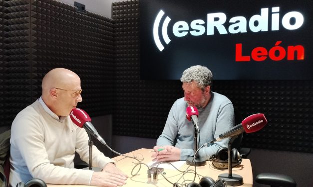 La Residencia Arroyo de Valdearcos lleva comida a domicilio para combatir la soledad de los mayores