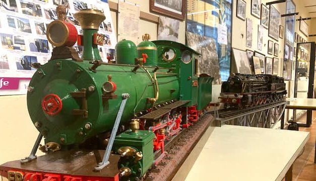 El Museo del Ferroviario de Cistierna impulsa la memoria histórica del tren y la promoción turística municipal